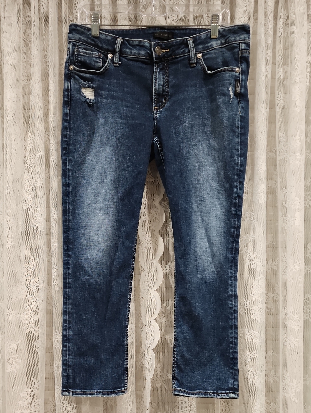 SILVER JEANS "ELYSE SLIM CROP" JEANS